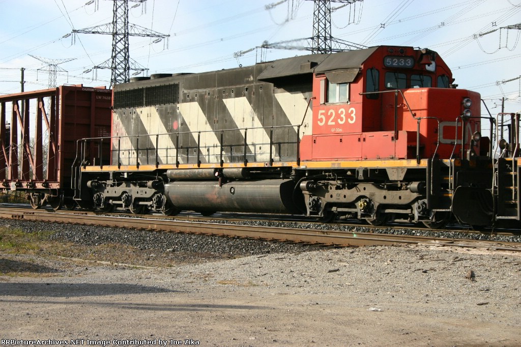 CN 5233 SD 40