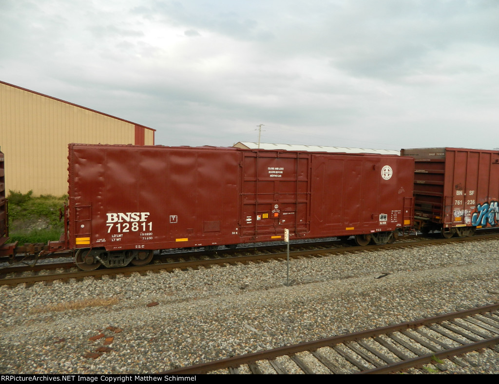 BNSF 712811