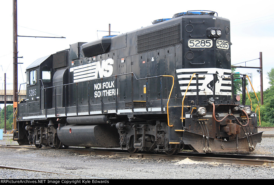 NS GP38-2 #5285