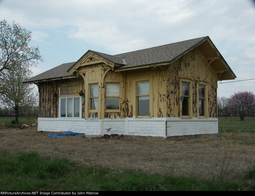Former ATSF Rose Hill Depot