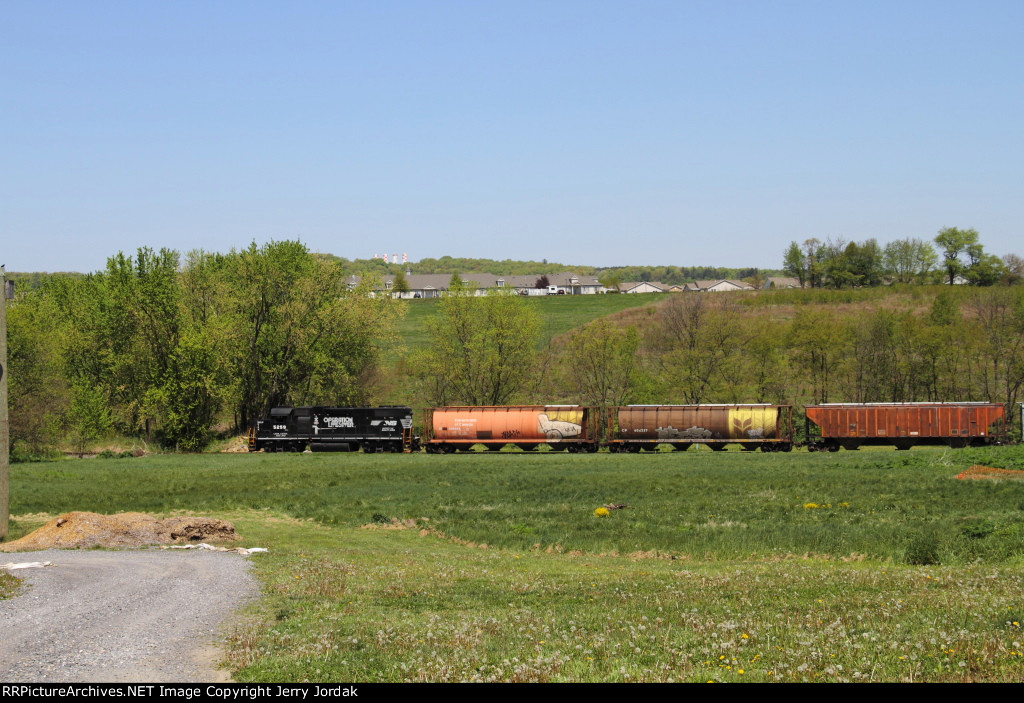 NS H46 westbound on the Selinsgrove IT