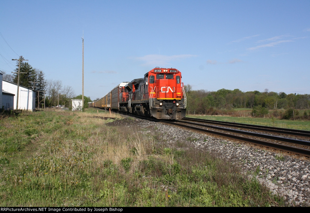 CN 2113 Approaching