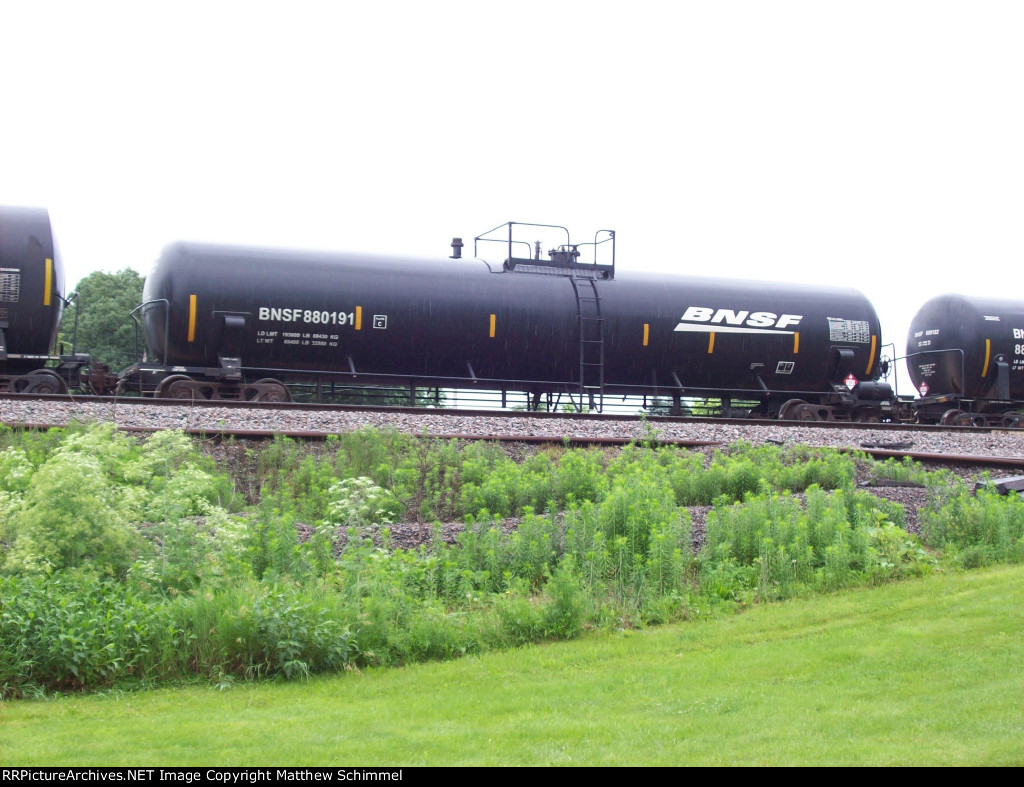BNSF-Swoosh Tanker