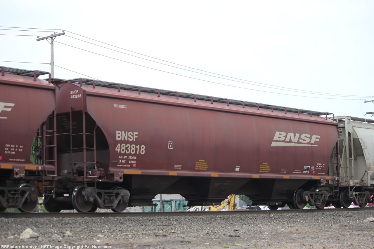 BNSF 483818