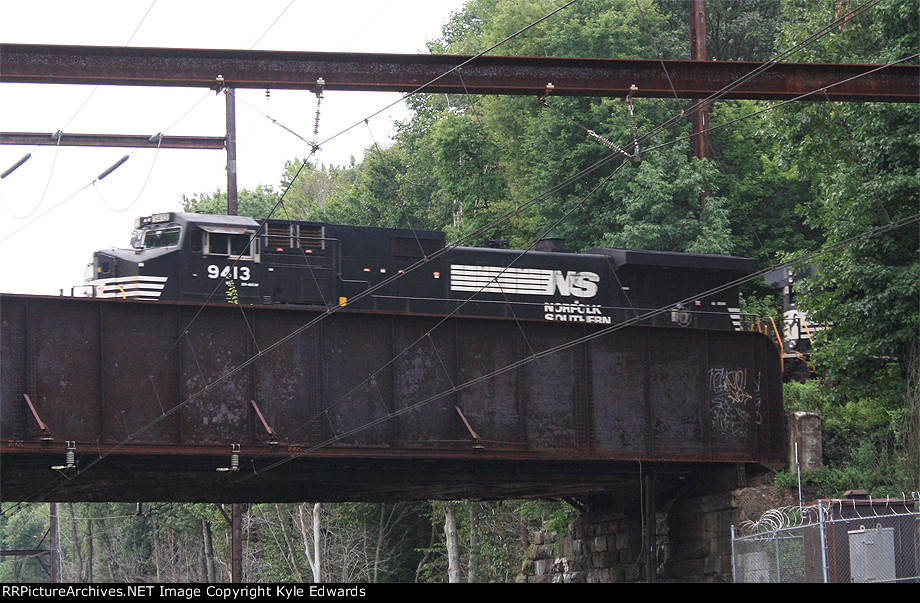 NS C40-9W #9413 on 17G