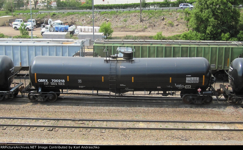 GBRX 700218