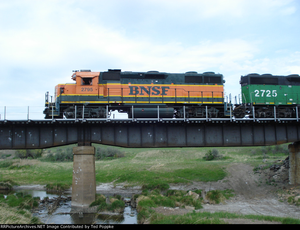 BNSF 2795