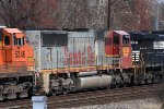 BNSF SD75M #8215 on 68Q
