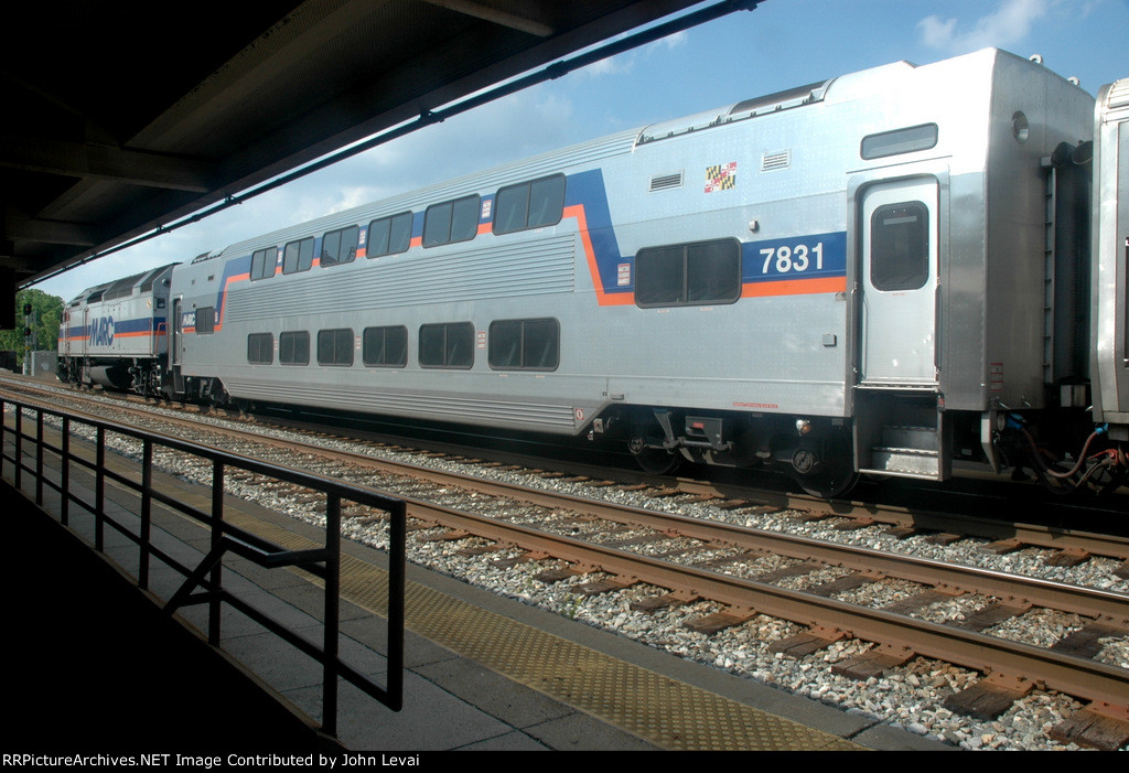 MARC Kawasaki Bilevel Coach