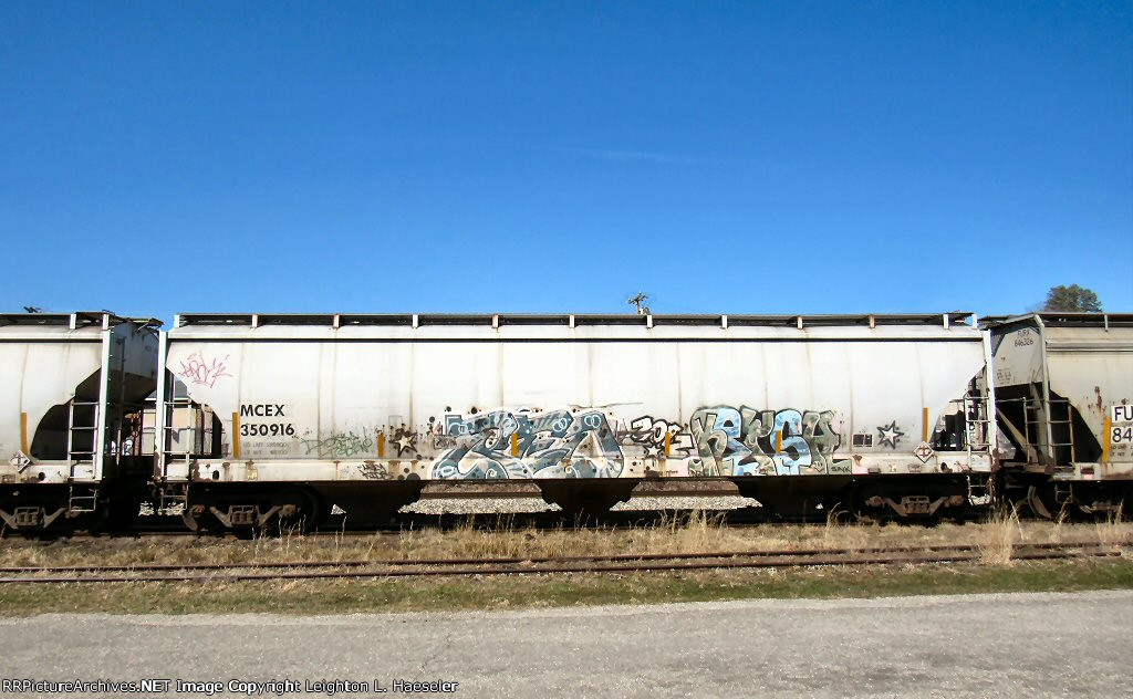 MCEX 350916 (ex-WWLX 961214)
