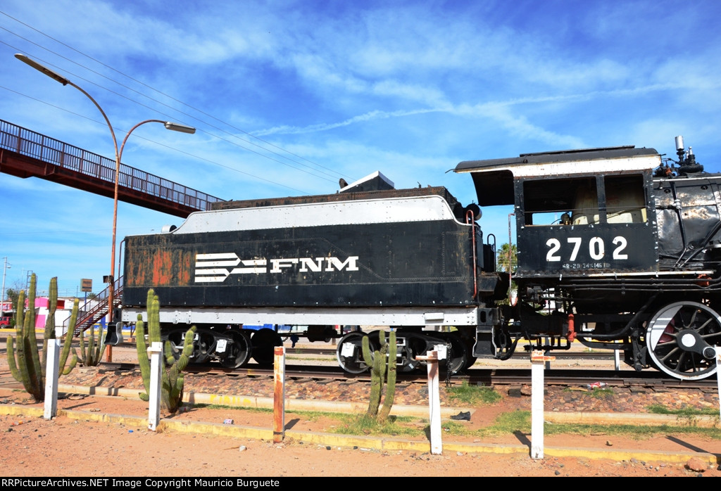 NdeM Steam loco at Benjamin Hill Station