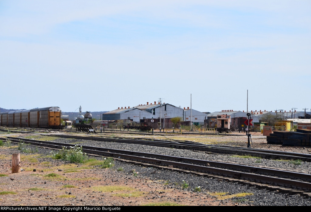 Ferromex yard and old repair shops in Benjamin Hill