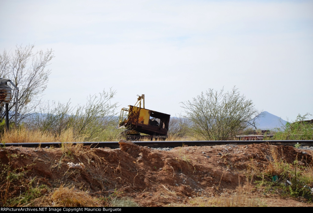 MoW equipment in rail car cementery