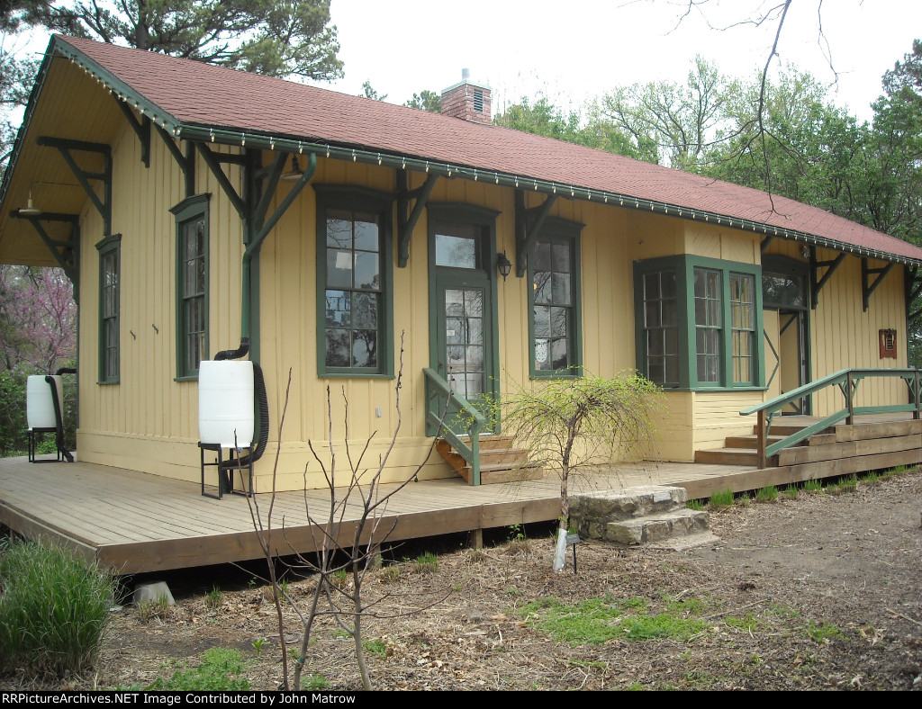 Former ATSF Oxford Depot