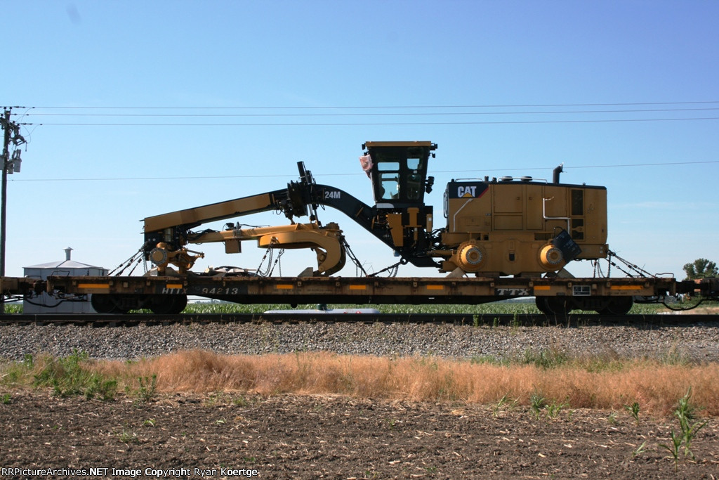 Cat grader on HTTX 94213