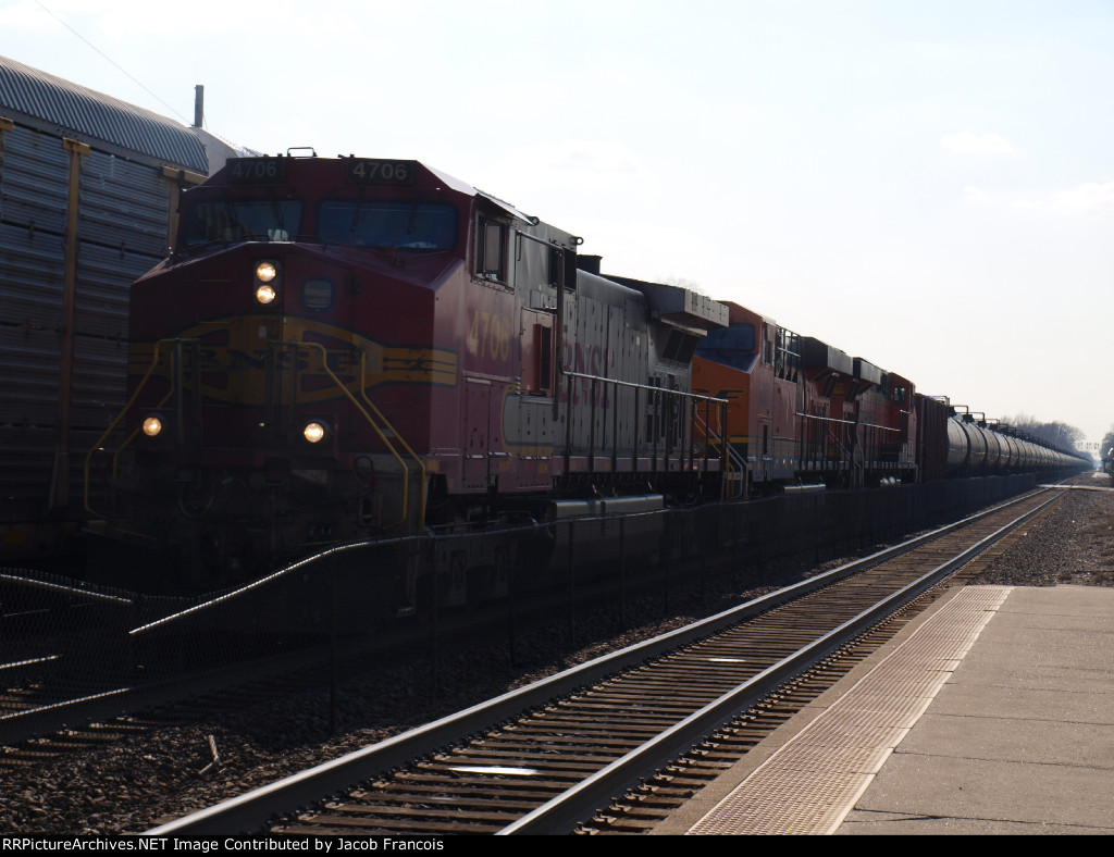 BNSF 4706