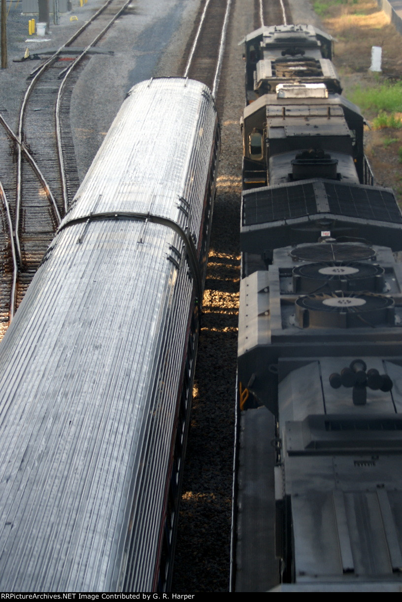 NS 213 passes the rear of the Lynchburg Regional departing the station