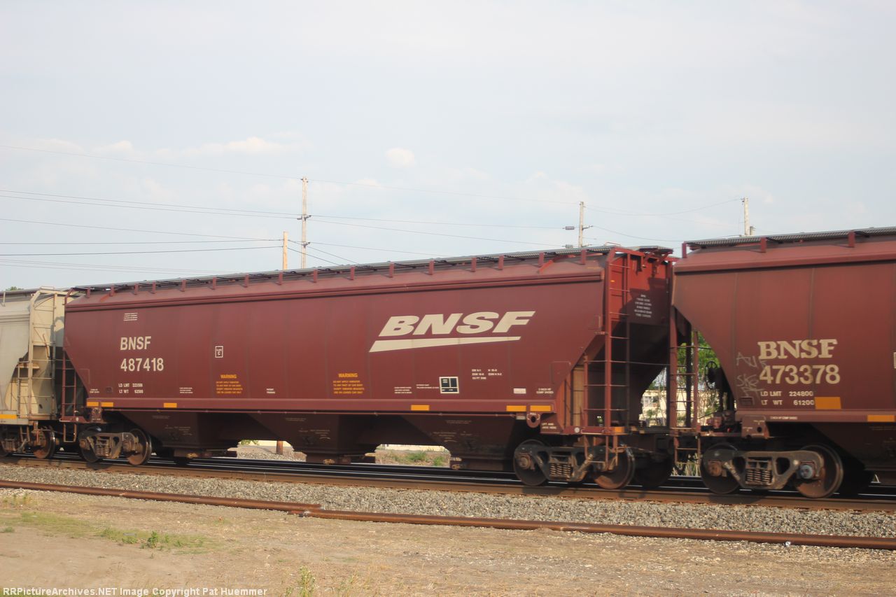 BNSF 487418