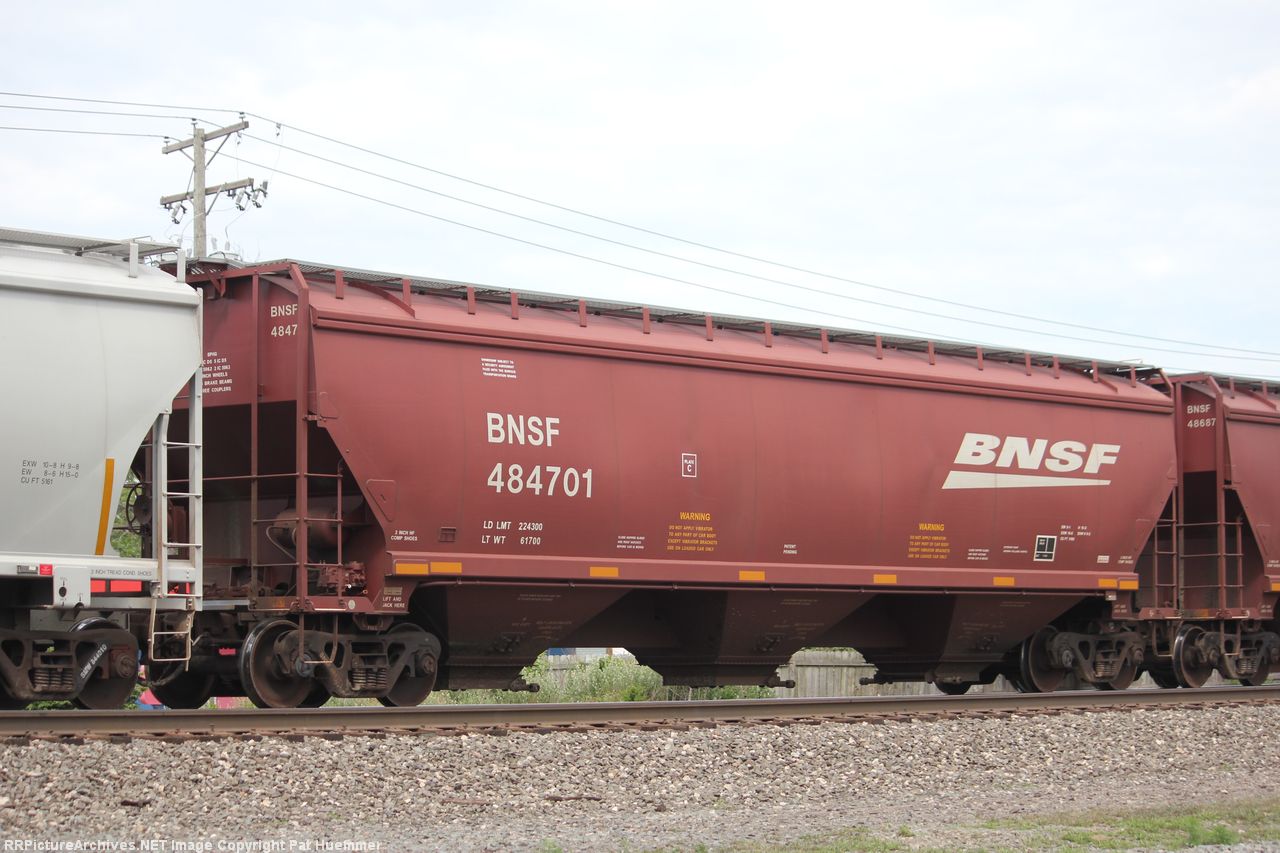 BNSF 484701