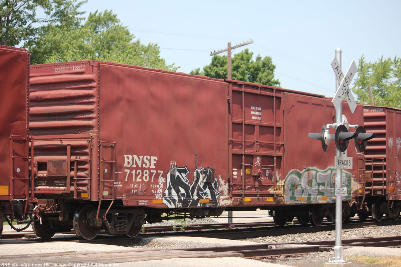 BNSF 712877