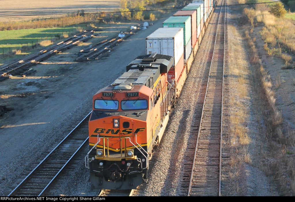 BNSF 7577