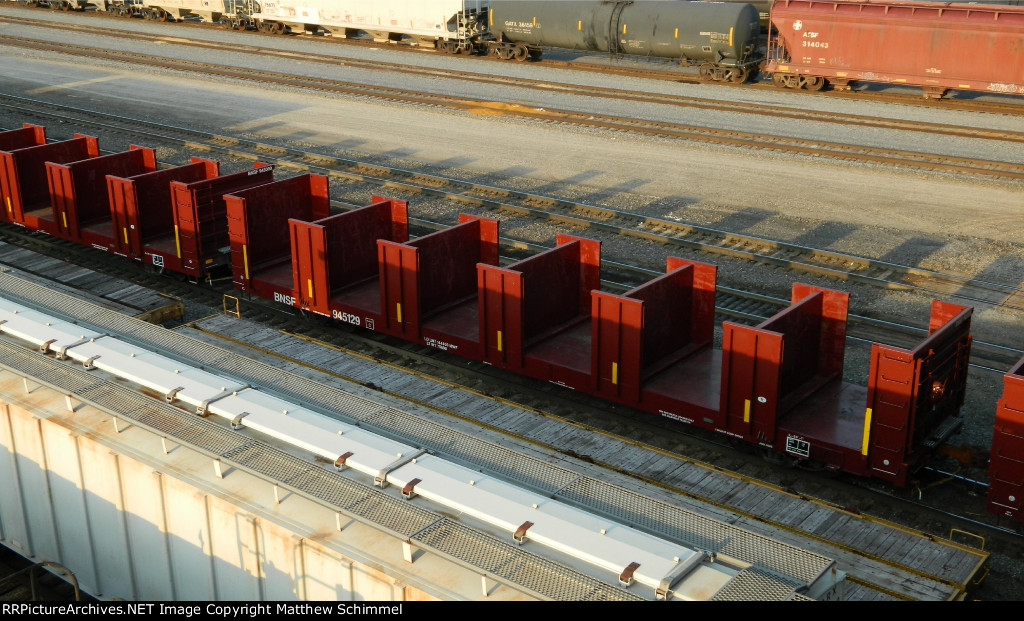 Empty BNSF Tie Car -3