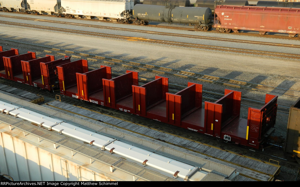 Empty BNSF Tie Car -1
