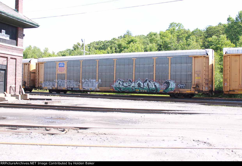 TTGX 952205, UP 20124 Autorack