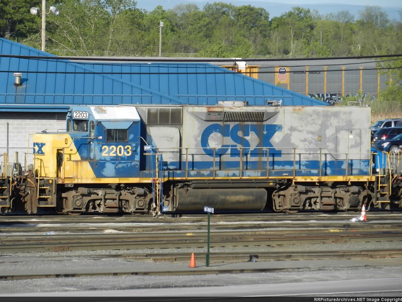 CSXT EMD Road Slug 2203