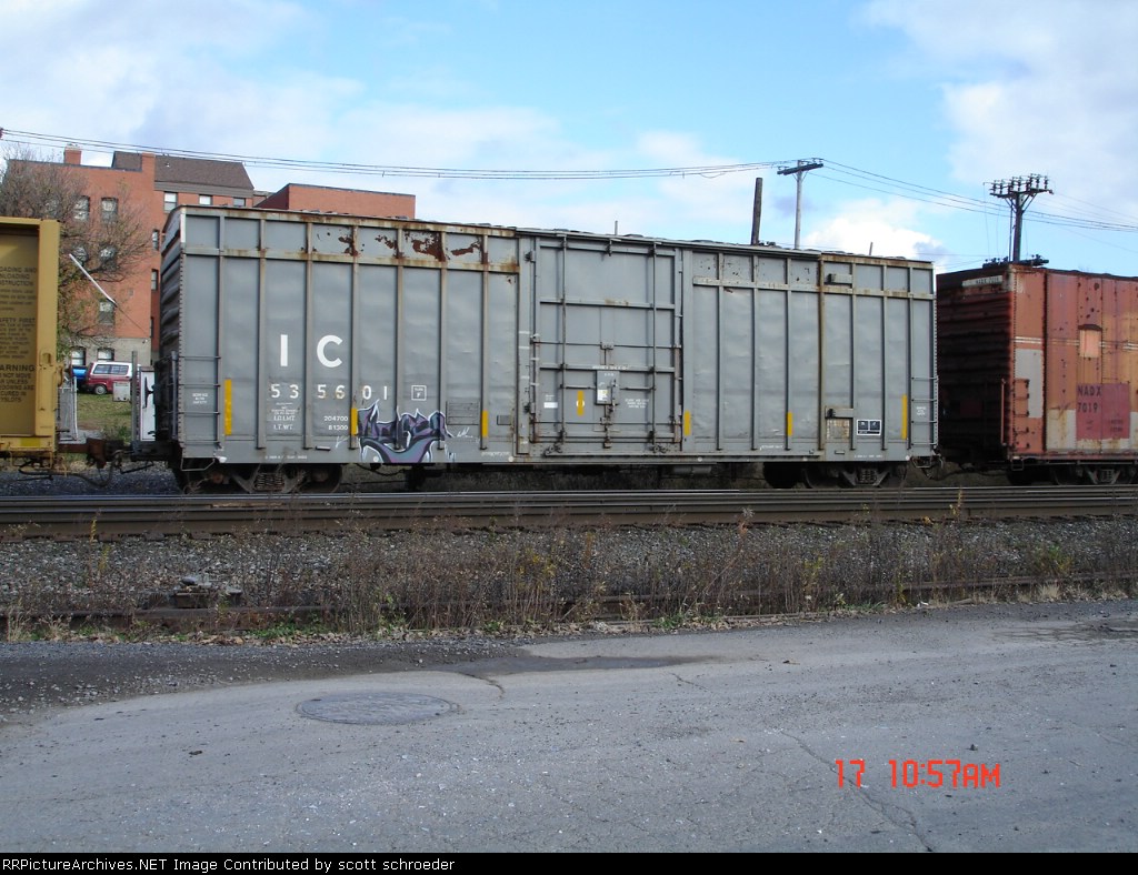 IC 535601 Boxcar WB