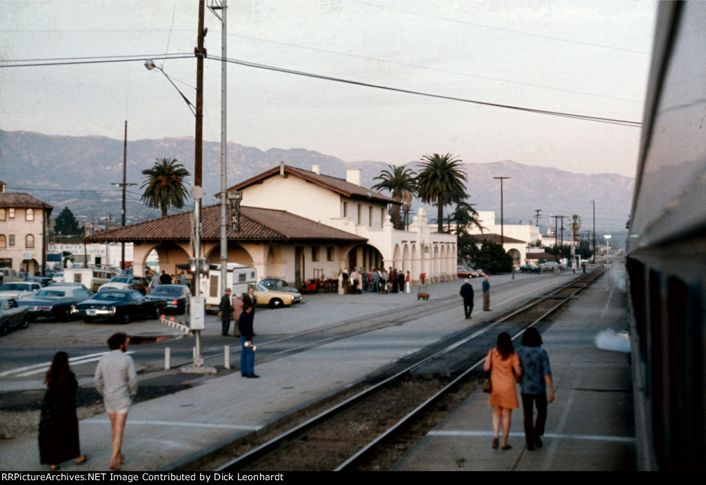 Coast Starlight at Santa Barbara