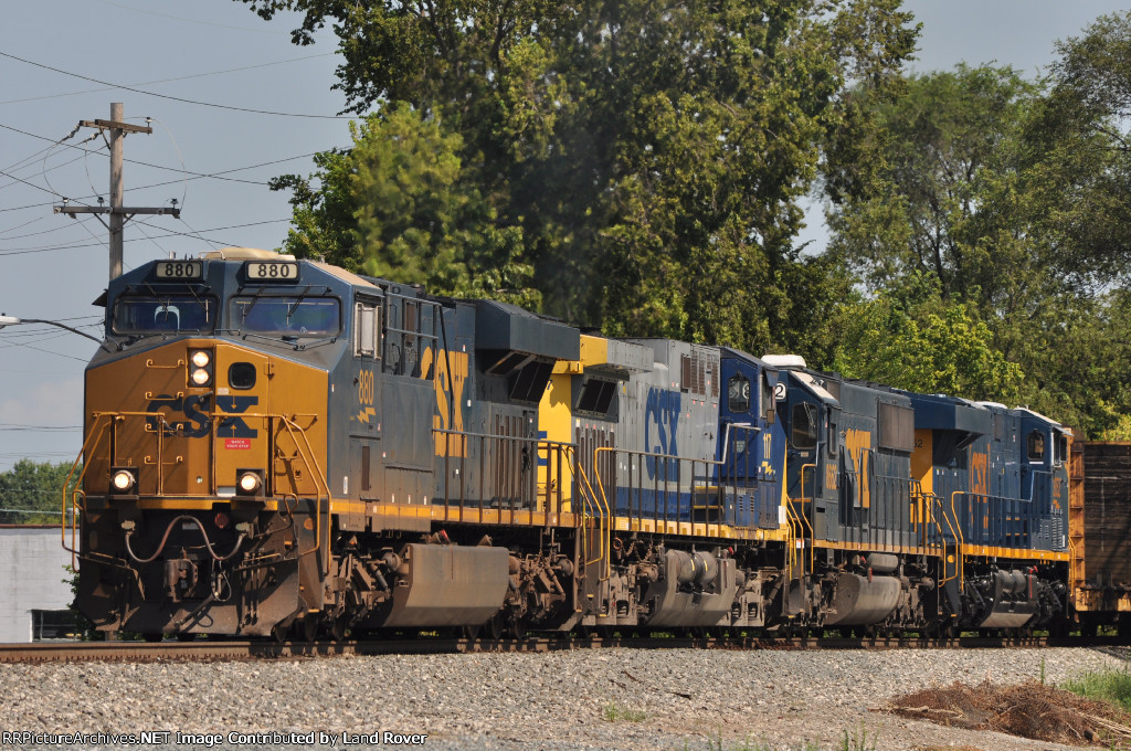 CSXT 880 On CSX Q 501 Eastbound