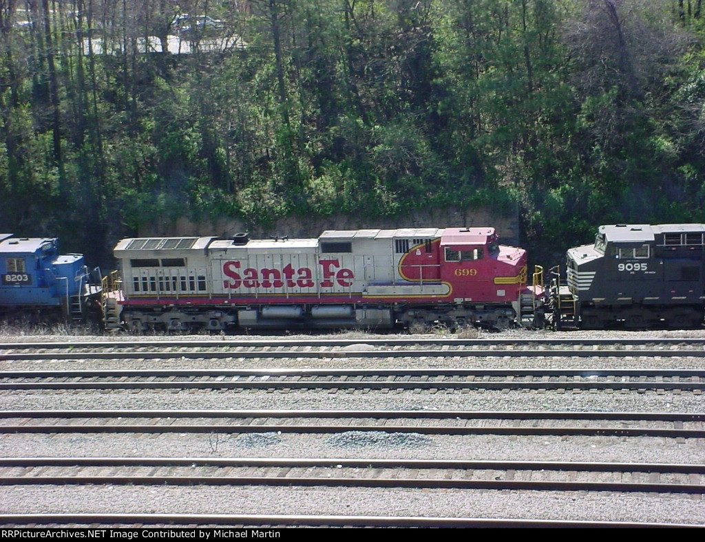 Santa Fe 699