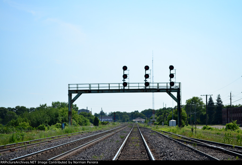 Signal lights. Eastbound