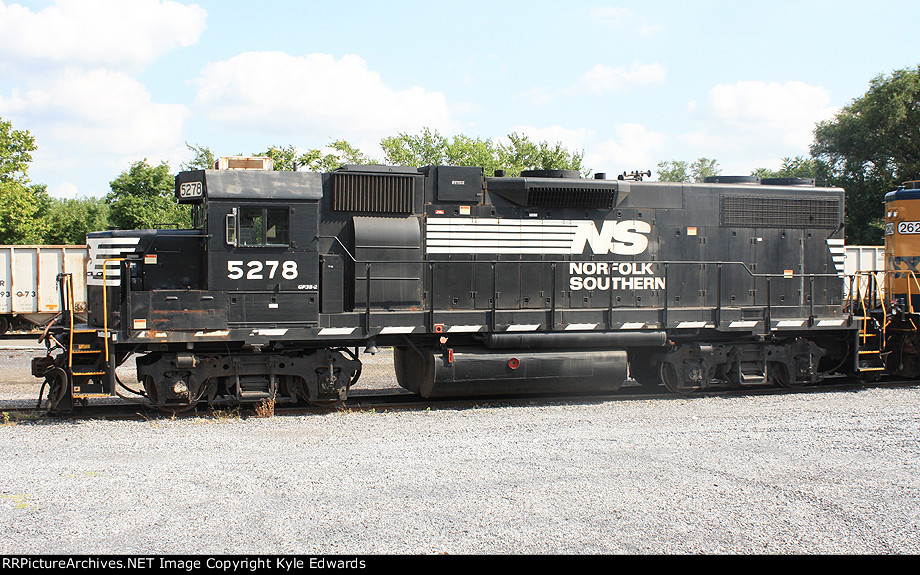 NS GP38-2 #5278