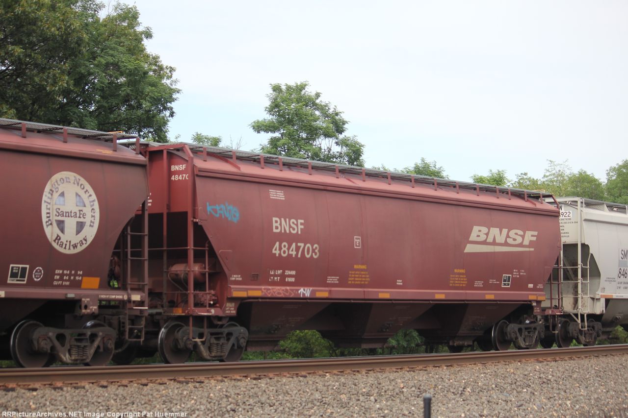 BNSF 484703