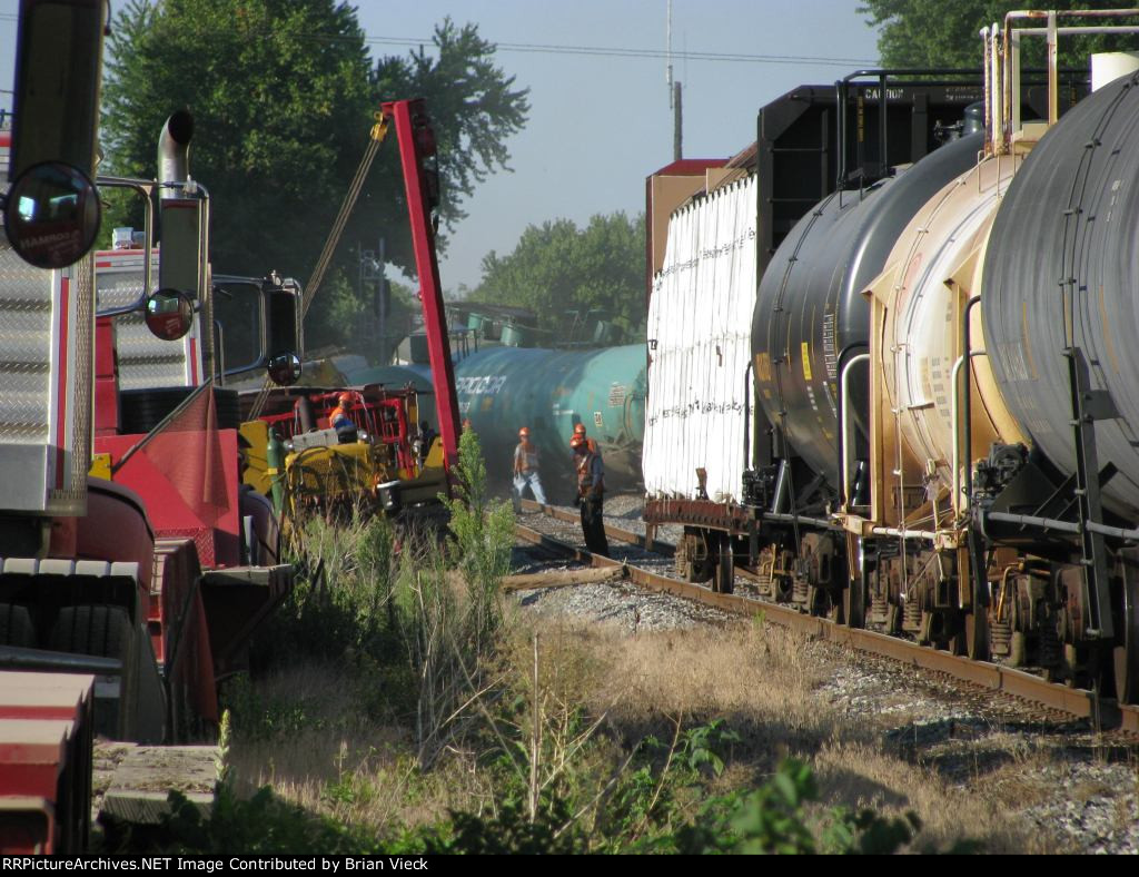 RJ Corman Derailment cleanup
