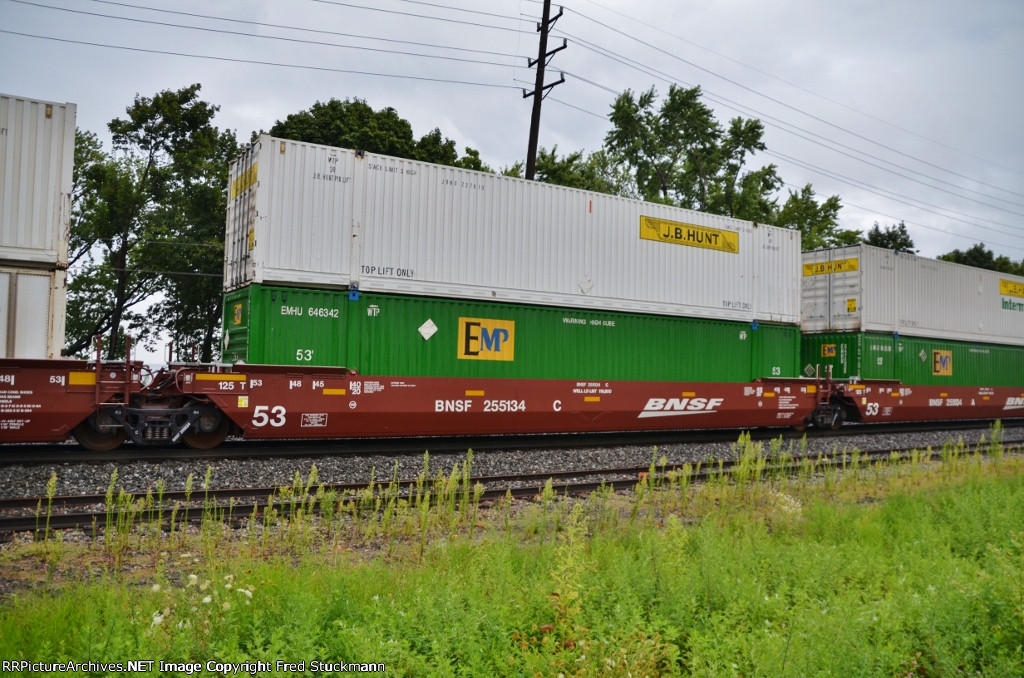 BNSF 255134 is new here.