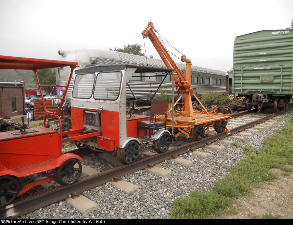 D&RGW 1025 & A D&RGW Rail Crane