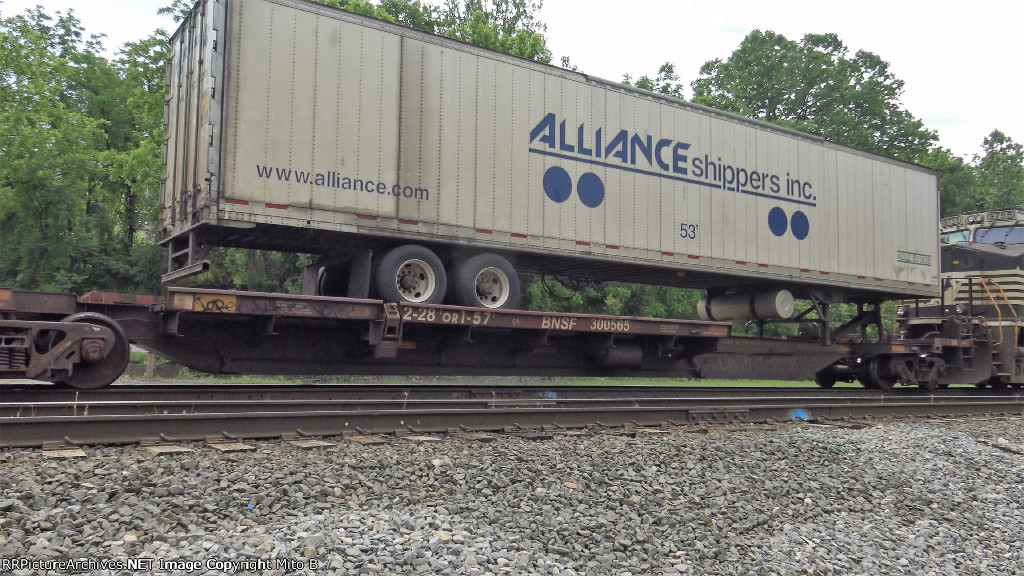 BNSF 300565