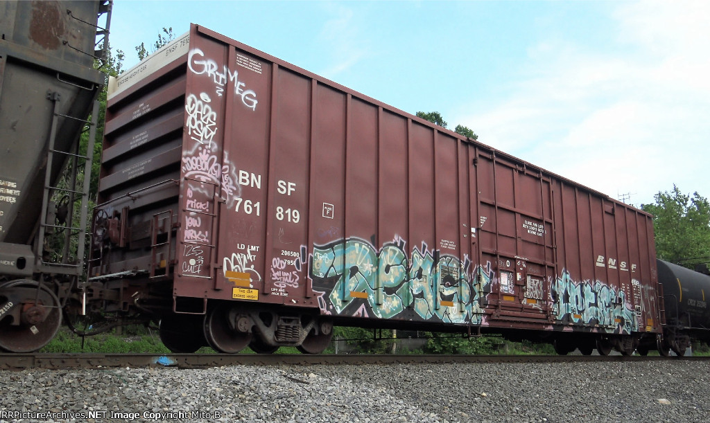 BNSF 761819