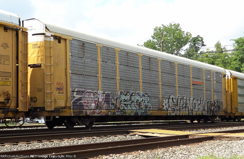 BNSF 300122