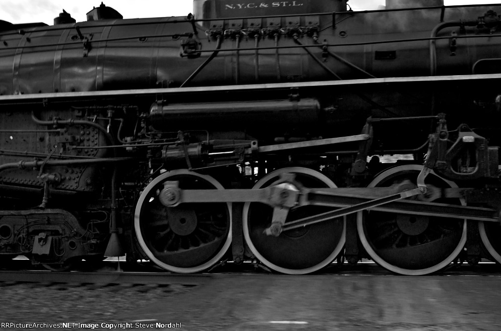 NKP #765 at Loshes Run Station