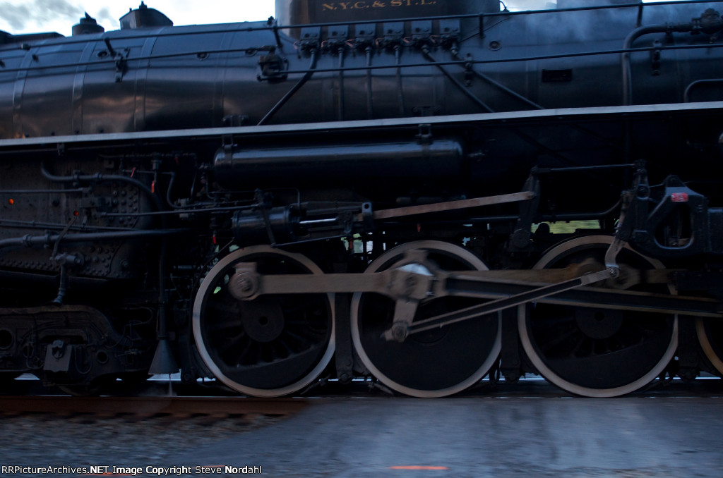 NKP #765 at Loshes Run Station