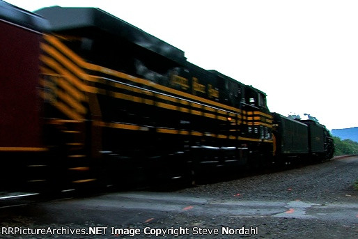 NKP #765 at Loshes Run Station