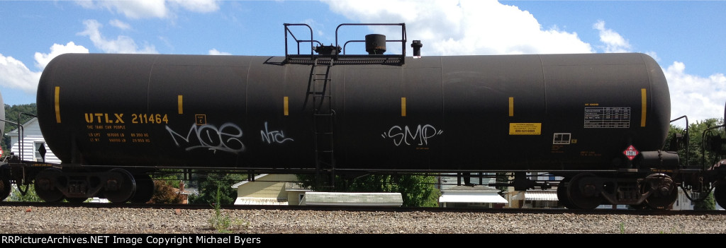 UTLX Tank Car 211464