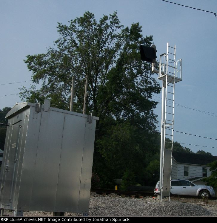 New signal, looking south