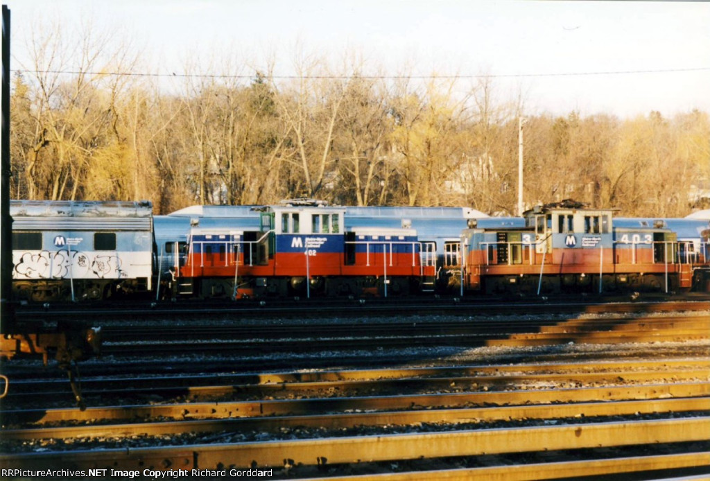 Electric center cab units