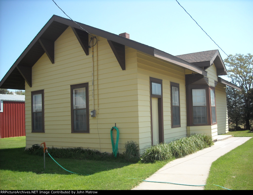 Former ATSF Montezuma Depot