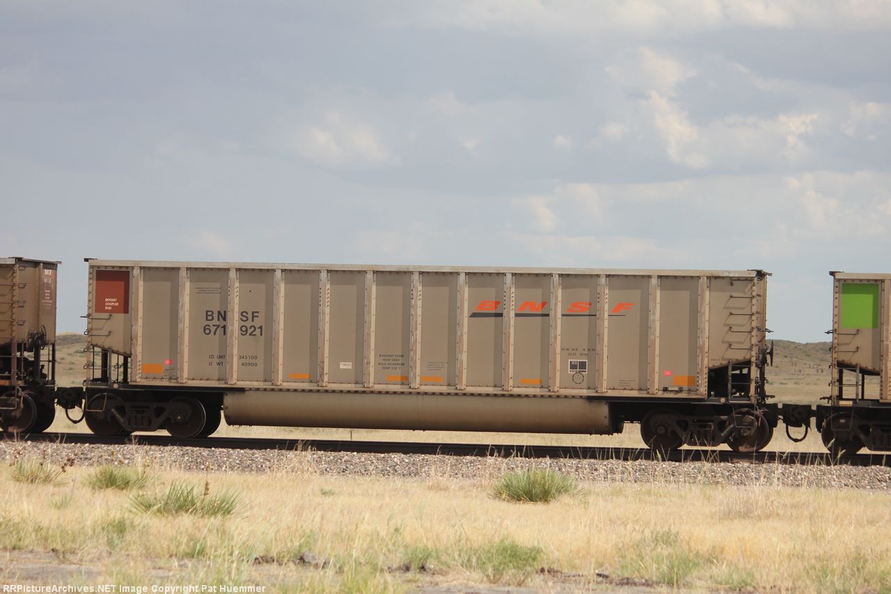 BNSF 671921
